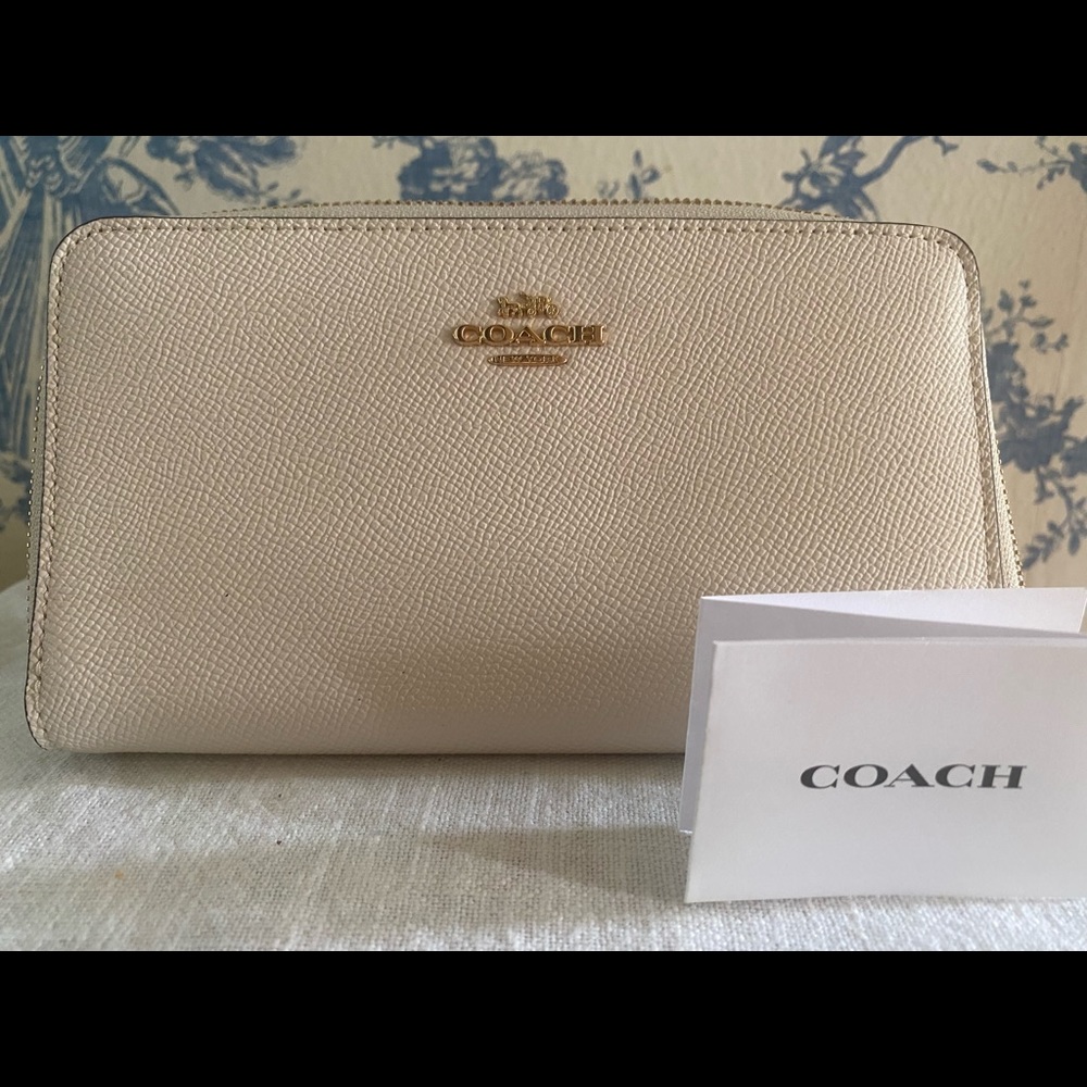 Coach wallet